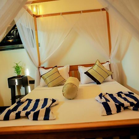 Ruwan Jungle Homestay มิริสซา ภายนอก รูปภาพ