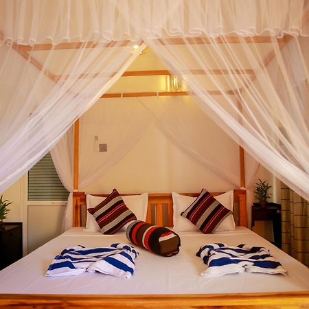 Ruwan Jungle Homestay มิริสซา ภายนอก รูปภาพ