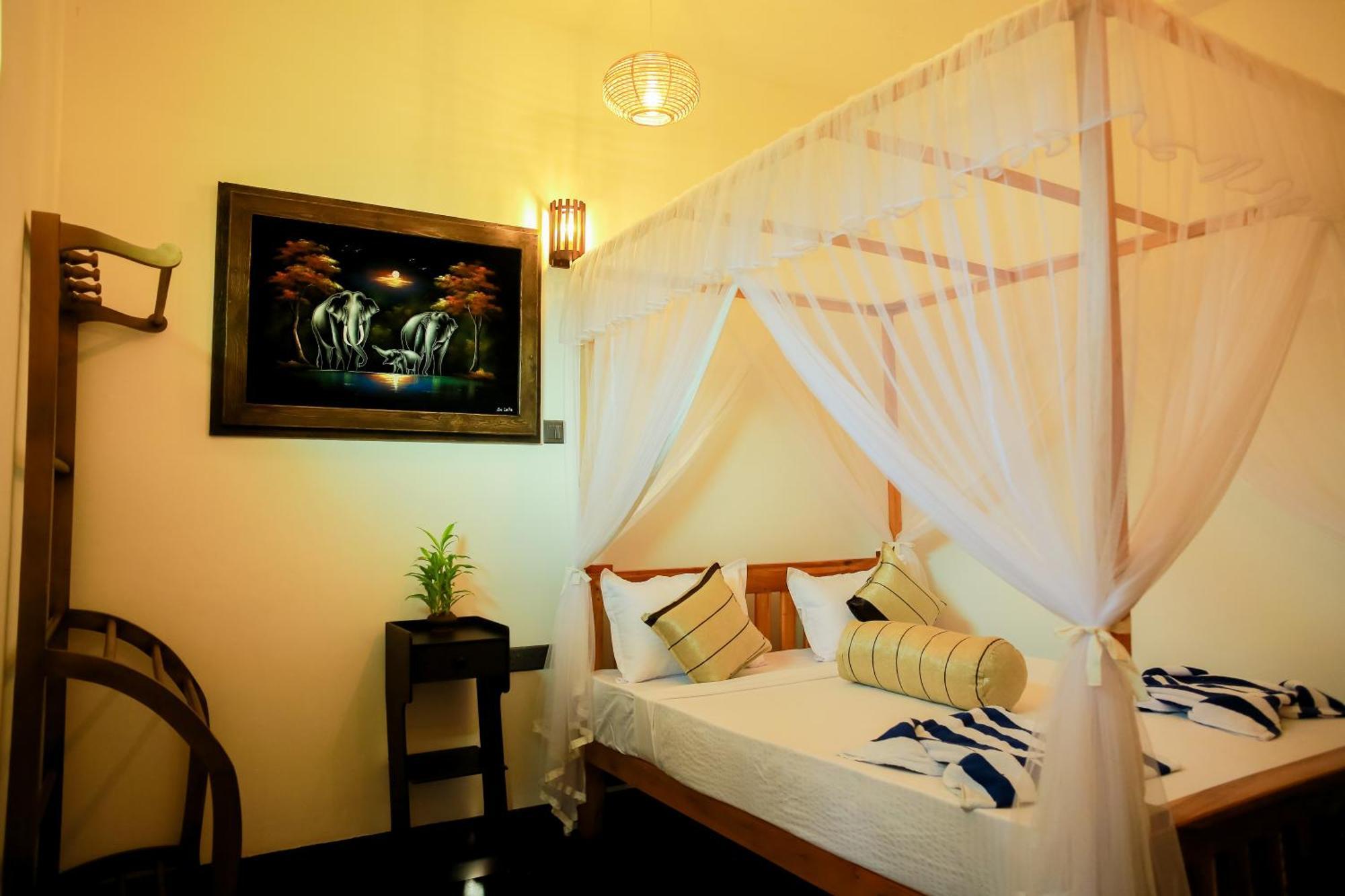 Ruwan Jungle Homestay มิริสซา ภายนอก รูปภาพ