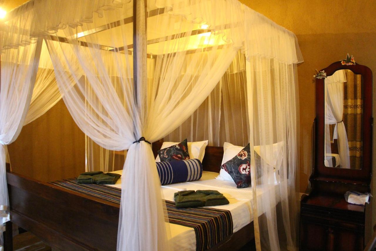 Ruwan Jungle Homestay มิริสซา ภายนอก รูปภาพ